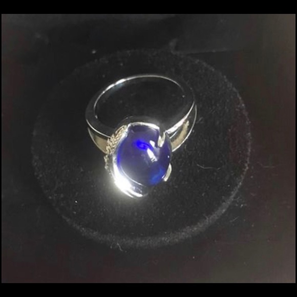 Ladies angel wings ring - Picture 2 of 3